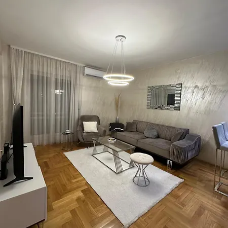 In Apartament *