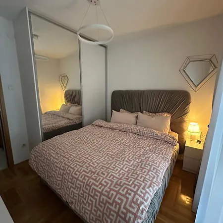 Apartament In